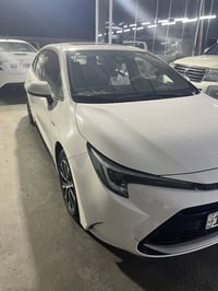 كورلا هايبرد تجميع شكل امريكي موديل 2025 ماشيه 25000 سياره فتحه سقف بص...