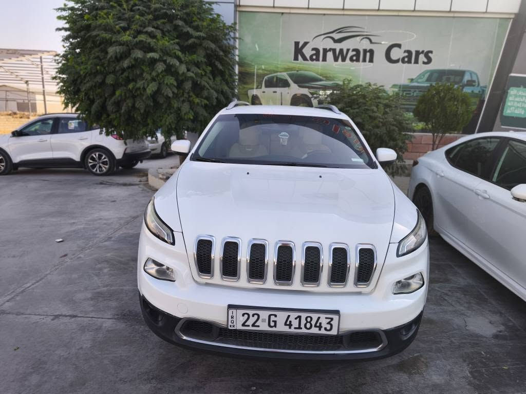 جێب شیرۆکی 6 بستۆن مواصەفات لاتیتیوت 
سێ پارچەی بۆیاغە بێ ناوگرتن حاسەی  پشتەوە ڕاداری تەنیشتەکان تەبرید مەرکەزی شاشە گەورە دەبڵ گێڕ 
نرخی 125 و معامەلەیەکی برایانە 
بۆ پەیوەندی 
***********
***********

جيب شيروكي 6 سلندر – لاتيتود

3 قطع صبغ بدون غرق

حساسات

رادار خلفي

تبريد مركزي

شاشة كبيرة

دبل (دفع رباعي)

السعر: 125

وأكو مجال للمراوسة والمعاملة الطيبة.

للاستفسار والاتصال:
📞 ***********📞 *********** رانية, السليمانية

