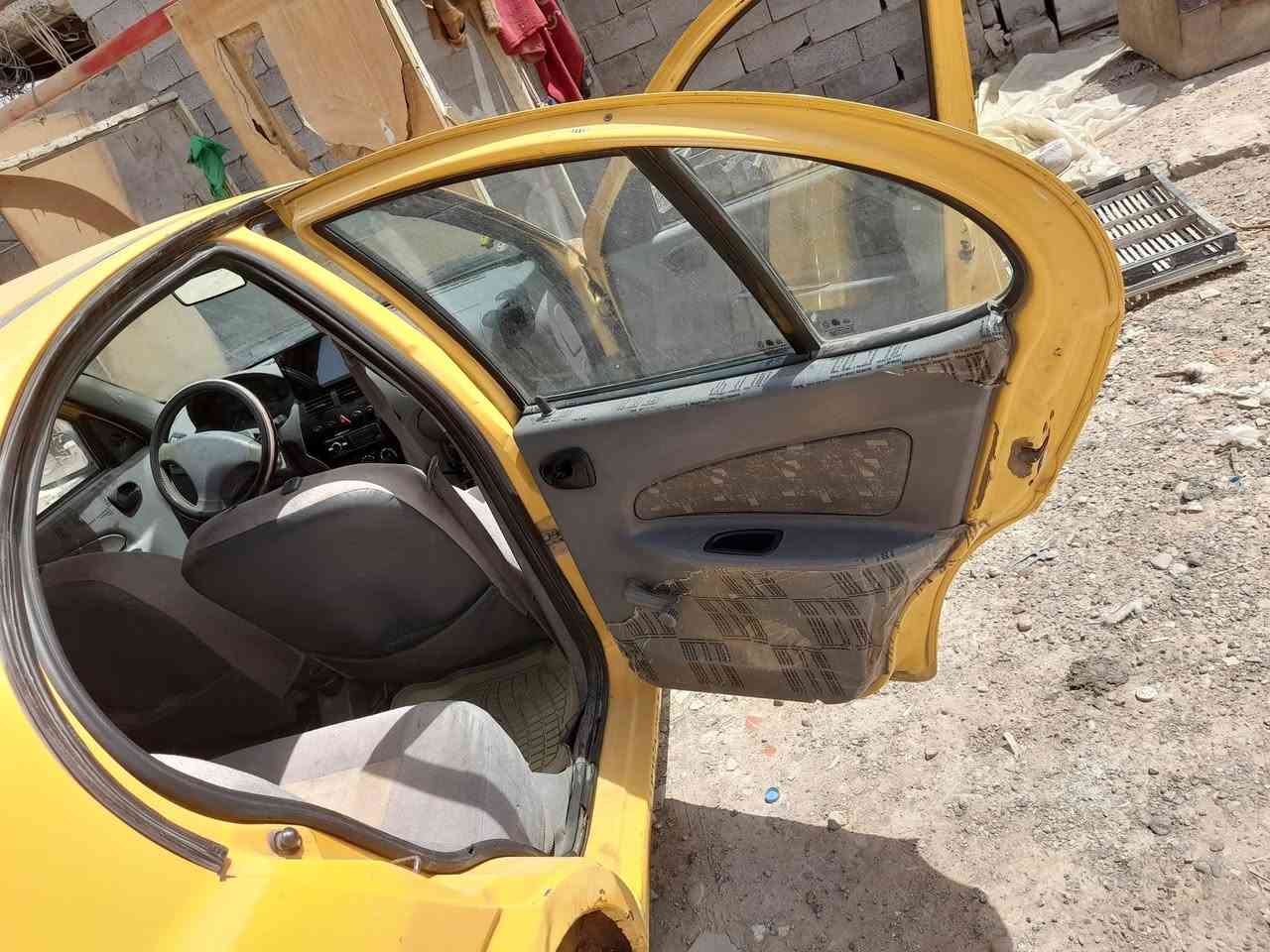 السلام عليكم  طيبه ٢٠١٥ رقم بغداد  سياره حلوه ونضيفه غرامات وهيئه مصفره السياره احلي من صور  صدر جديد 
تخم تاير 
كير محرك مكفولات 
سياره خير من الله ترايك للبصره 
سياره مال بيت ممتعوبه 
السياره بأسمي تحويل ثاني يوم 
السعر ٣٥ وبيه مجال  مكان السياره بغداد الحريه 
رقم الهاتف بيه واتساب 
***********
