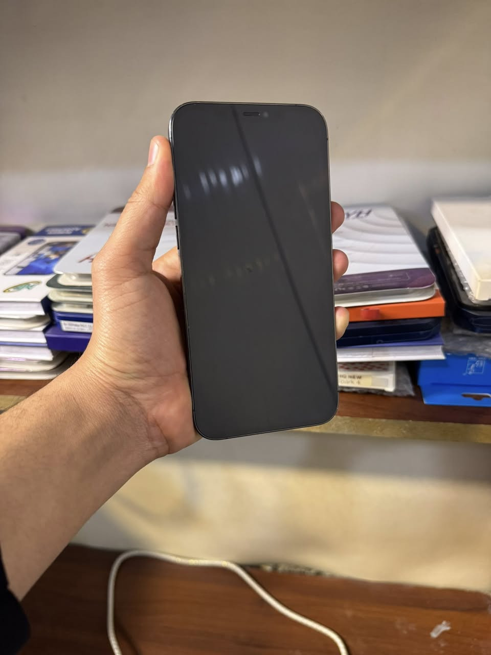 السلام عليكم
آيفون 12 برو ماكس ذاكرة 256
البطارية 76%

الجهاز كله شغال:
نت، صوت اتصال، كاميرات، فيس آيدي – أي خلل ما بيه.

 • الجهاز بلادي وعلى وضع الشركة
 • لا مفتوح ولا داخل صيانة
 • نظافة الجهاز كلش حلوة

السعر: 400 ألف عراقي – من الأخير

المكان: بغداد / مدينة الصدر
للاستفسار الاتصال على الرقم: ***********

نورونا �
