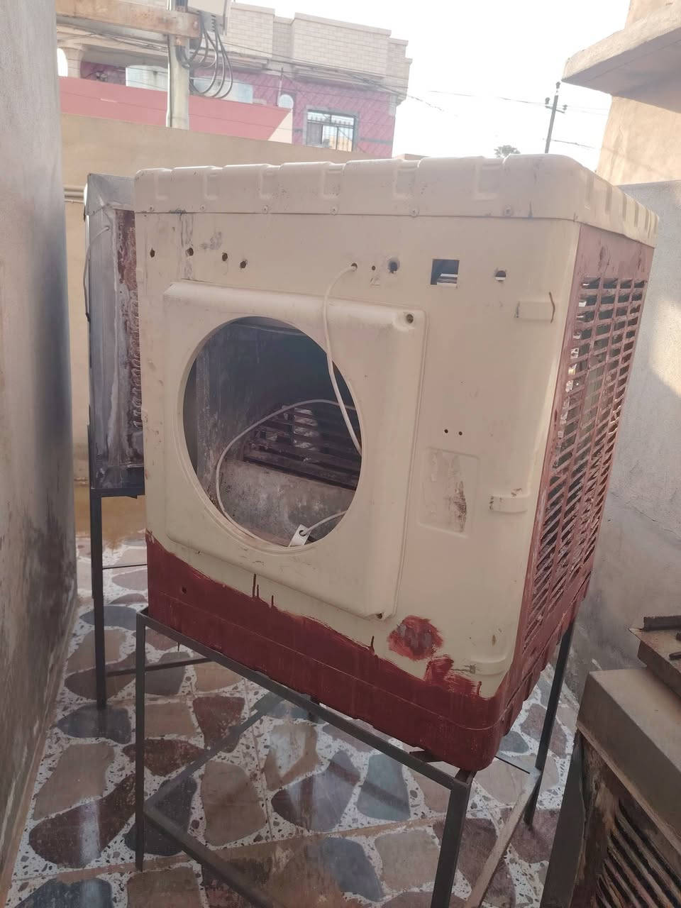 مبردات عدد ثنين وكشر الحجم اثنين ونص وكنفيره حجم كبير للبيع شرط شغلات  التواصل على الرقم ***********

