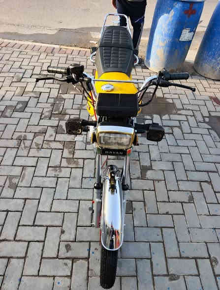 سلام عليكم دراجه خمسه كير للبيع موديل2024طلعه بلخمسه وعشرين دراجه كارتون برغي مافتوح بيه عله وضع الشريكه سلف هندر كهربايات كله شغاله مابيه اي نقص وراق كامله
الستفسار نتصل عل رقم مامتواجد عل فيس.  *********** 👉
