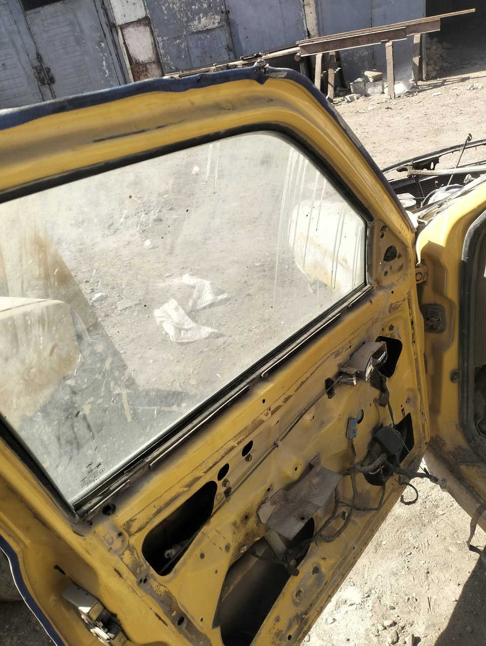 السلام عليكم
تفصيخ شيري كوين ... شتحتاج قيم واخذ 
مكاني بغداد جسر ديالى الجديد بالحي الصناعي 
***********
