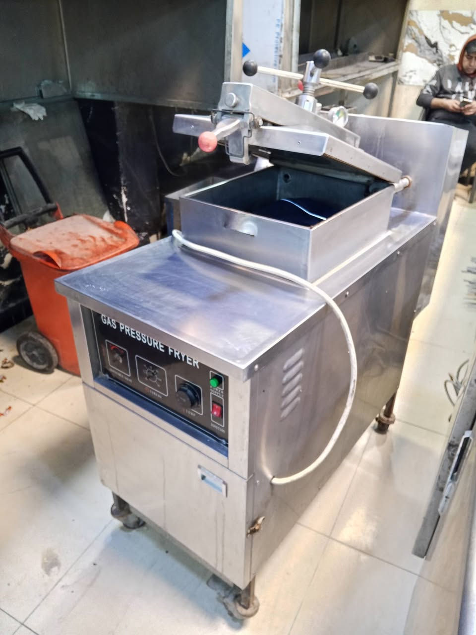 جدر كنتاكي ضغط أخو الجديد نضافة فول انضف من الصور السعر 700 المكان الدورة البوعيثة شراي يتصل ويدلل 
***********
