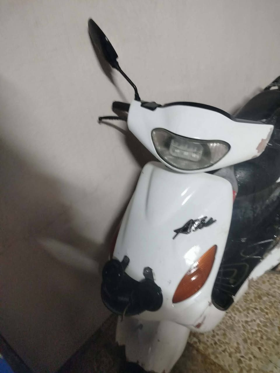 لبيع ماطور لكزز ومعارض بماطور شحن يرهم الماطور كلو شغال***********
