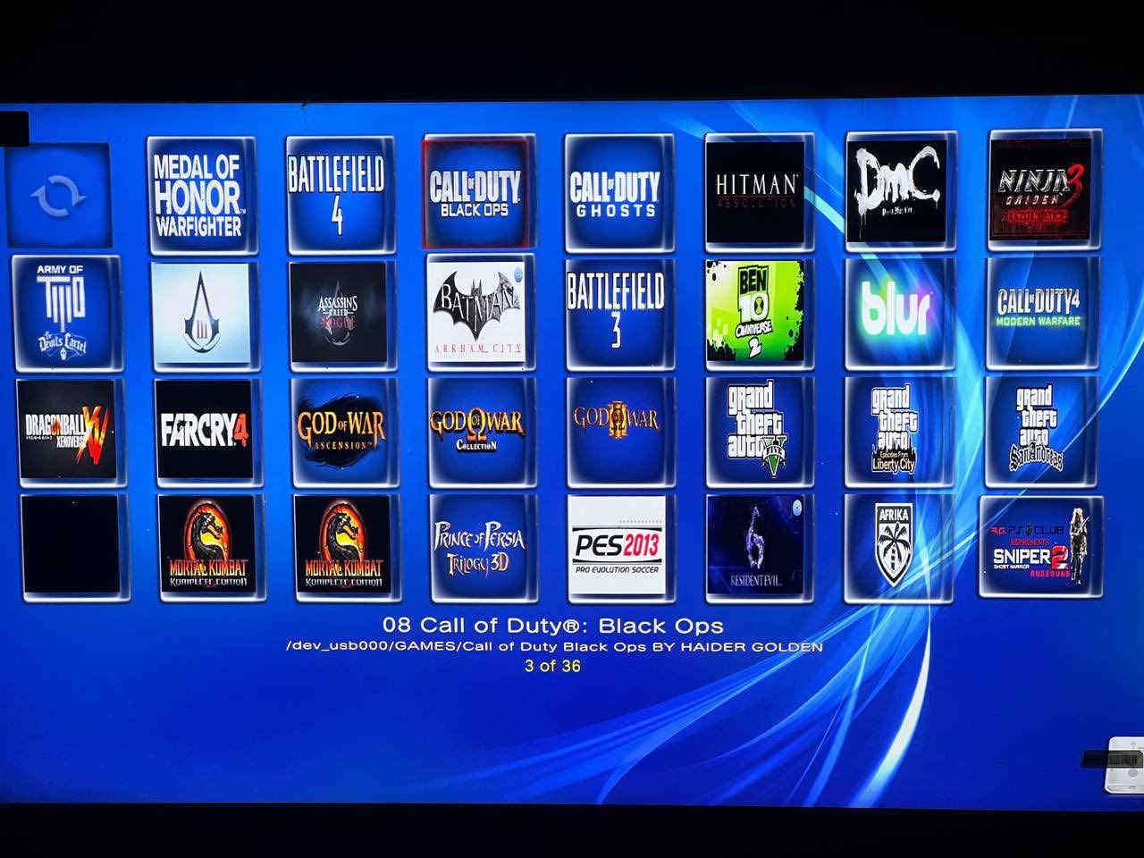 بلاي ستيشن 3 (PS3) بحالة الوكالة - (نظيف، هادئ، ومحمل ألعاب)
للبيع جهاز بلاي ستيشن 3 (PS3) بحالة ممتازة، للجهاز مواصفات تجعله قطعة نادرة:
 الحالة التقنية: الجهاز أصلي ولم يُفتح نهائياً (لم يدخل صيانة).
 الأداء: الجهاز هادئ جداً، لا يصدر أي صوت مروحة مزعج، ويشغل الأقراص (CD) بكفاءة عالية.
 المساحة: هارد داخلي 320 جيجا + هارد خارجي 500 جيجا (مساحة عملاقة).
 الألعاب: أكثر من 36 لعبة من العيار الثقيل، منها لعبة PES 26، ومجموعة كاملة من أفضل ألعاب الأكشن والمغامرات (GTA V، God of War، وغيرها الكثير).
 الجودة: يدعم دقة العرض العالية (Full HD / 1080i) لتعطيك أفضل تجربة بصرية.
 الملحقات: يدتين (عدد 2) أصلية + كيبل شحن + كيبل HDMI.
 ميزة إضافية: الجهاز مهكر، وأنا خبير في هذا المجال، يعني أي لعبة ببالك أقدر أنزلها لك وبكل سهولة.
السعر: 165,000 دينار عراقي ( وبي مجال )
المكان: بغداد - مدينة الصدر.
الجهاز "لقطة" للمهتمين، فقط اشترِه وابدأ باللعب مباشرة.
للاستفسار أو الشراء، يرجى مراسلتي على الخاص.


**إذا كنت صاحب هذا الإعلان وتريد حذفه لأي سبب، رجاءا أرسل رسالة إلى الدعم الفني**