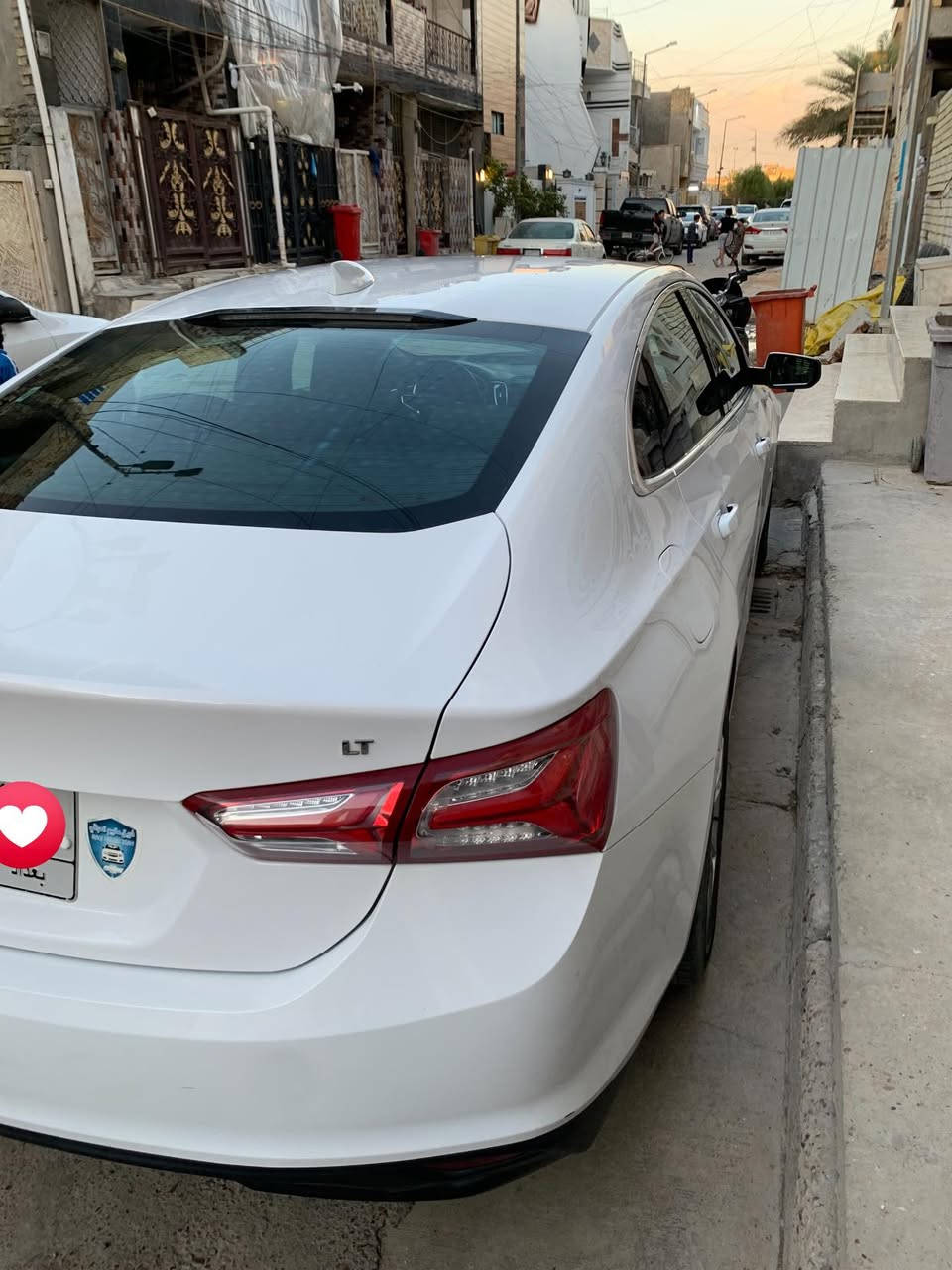 السلام عليكم
شوفرليت ماليبو للـبيع
- سيارة نظيفة وجديدة ماناقصها شي وحادثها بسيط
- موديل 2020 
- مواصـفات LT ومعروفـة
- بصمة فتح ابواب بصمة تشغيل لد خلفي وامامي كشنات مخمل شاشة جبيرة وبعد غيرها من المواصفات
- ماشية 70 الف 
- حادثها قطعتين باب وجاملغ وصور الحادث موجودة
- مرقم بغداد تحويل مباشر
-مكان بغداد
- سعرهـا منـاسب ومستحيل اكو بهيج نظافة وهيج سعر
115 وبيها مجال 
 واتساب او اتصال ***********
 صاحب السيارة ***********
