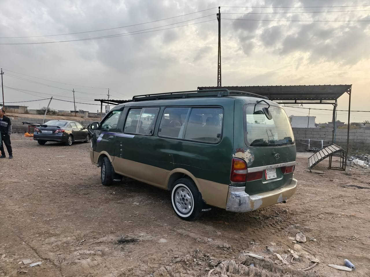 سلام عليكم
بريجو موديل ١٩٩٧

مكاينه بيهه خيط بخار بدون تنقيص

الكير الثالث شخطه بسيطة

شاصي جهة العبري معمر 

سنويه ل٢٨ 

يعني تأخذ صافي 

سعر ٥٠ وبيه مجال بسيط
*********** بي واتساب
