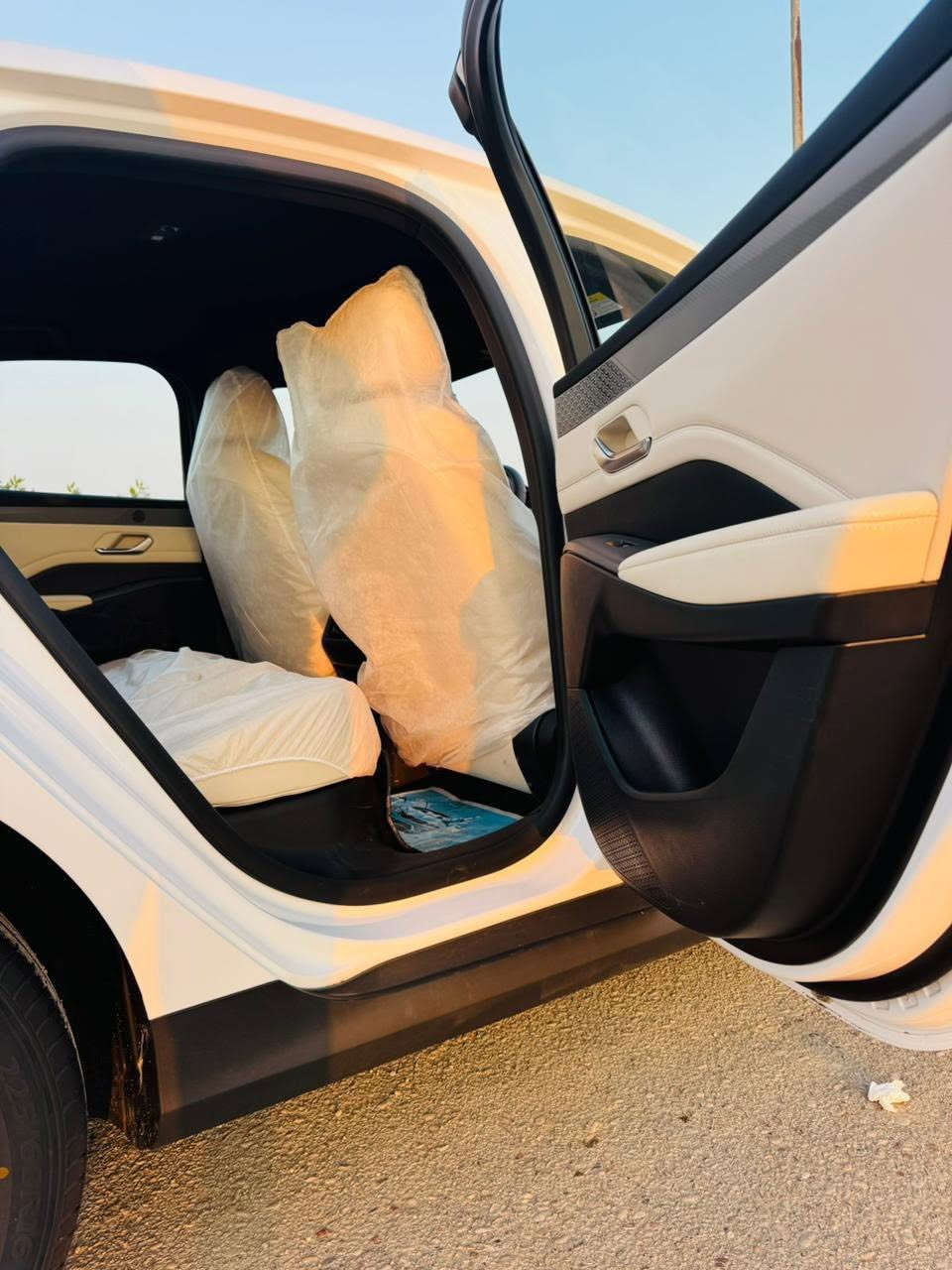 byd كن بلاص  ابيض داخل ابيض ملكي   
نضافه 100‎%‎100
كفاله كفاله سياره حلوه ونضيفه وناعمه  بل عافيه عله الي يشتري 
***********
سعرهه 20مليون وبي مجال
