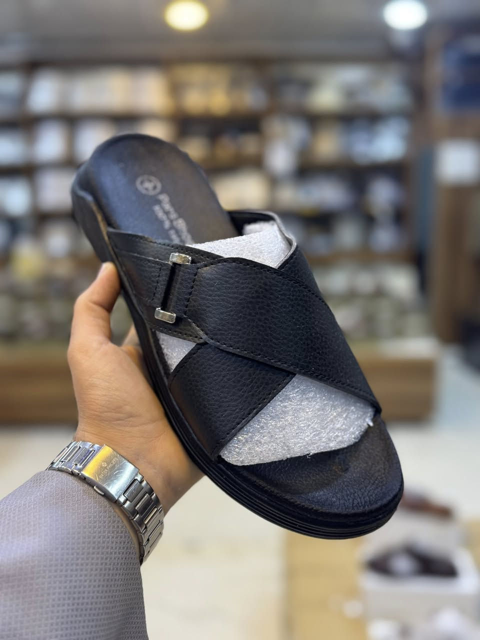 شحاطات تركي جلد اصلي طبي
القياسات 40.41.42.43.44.45.46
السعر : 10.000 💥
الشهم للزي العربي الشرقاط السوق الجديد قرب صيرفه البهار رقم المحل c1
***********
***********
خدمه توصيل جميع المحافظات 5000
