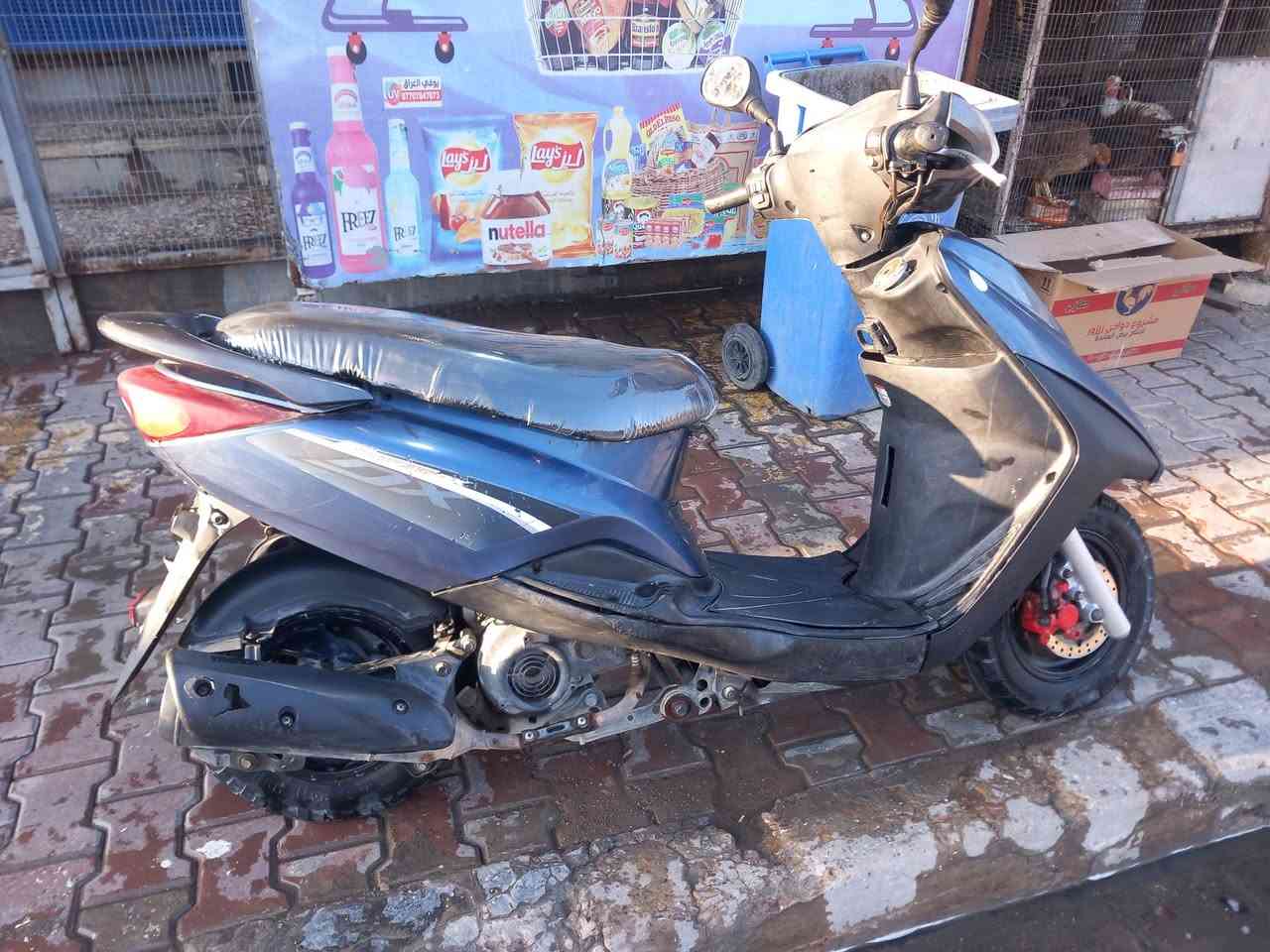 سلام عليكم دراجه ابريز بغبغاء ياباني  شغاله سلف وهندر وكهرباءيتها كلها شغاله كامله جاهزه دراجه بلاديه مامفتوحه ابد بلاديه ناعمه خرسه شلعه ومعدل خير من الله مكاني  بغداد شعله  رقمي دراجه جديده ***********سعر850بيها مجال لشراي
