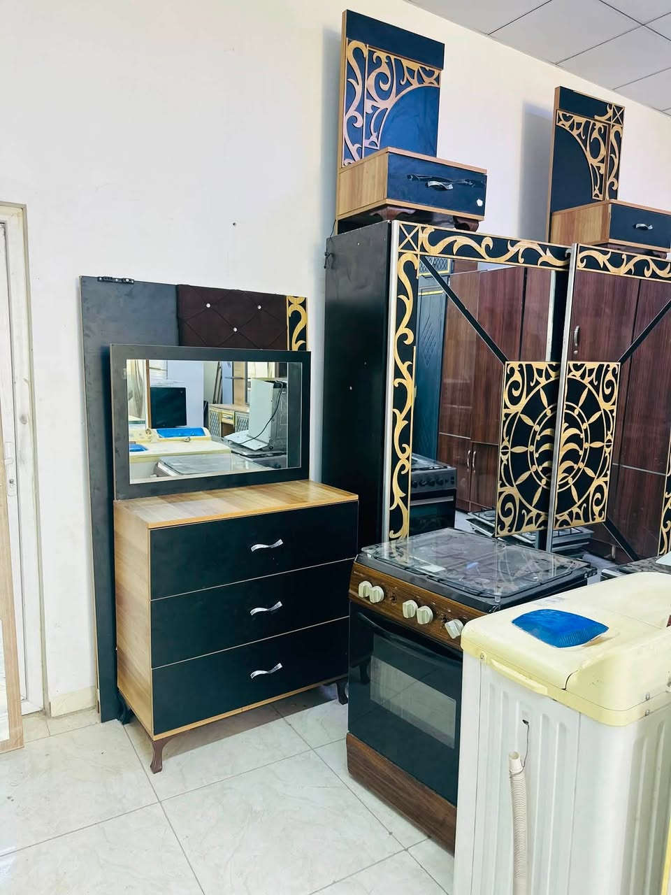 للبيع بسعر مناسب

واتساب ***********
