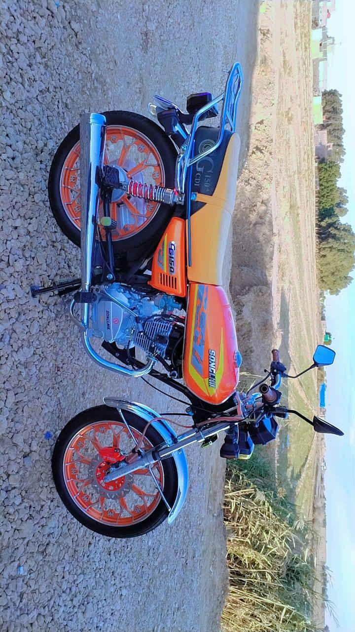 يا الله سلام عليكم دراجه للبيع سيفانه موديل 25 اوراق كامله دراجه بعده جديده وحلوه ما بيه نقص سلف بصمه عن بعد كهربائيات كله شغاله شوفت عينك نفس النضافه السعر 725 وبيه مجال اتصل وبيك خير وتدلل ***********  ملاحظه هامه خاص مسدود مسدود
