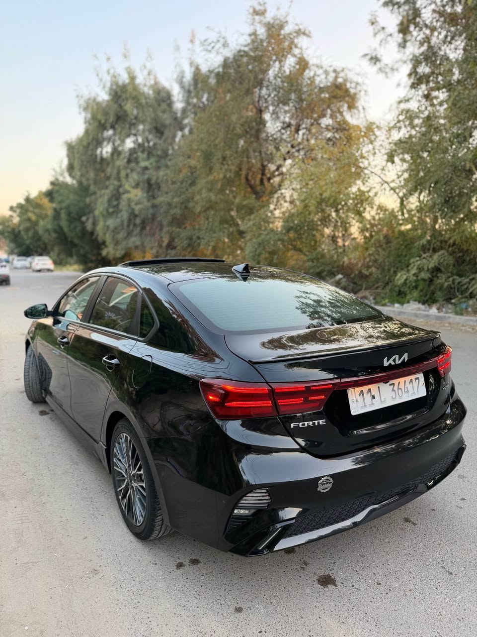 السلام عليكم 
كيا فورتي مديل 2023 
جيتي لاين فول مواصفات 
فتحه سقف 
بصمه تشغيل وابواب 
الكسنات جلد و مخمل 
هاند بريك بصمه 
حادثها دعاميه اماميه فقط 
بدون ايرباك بدون دواخل 
السياره جديده بمعنى الكلمه 
مابيها اي نقص ماشيه 60الف ميل 
مكان السياره بغداد سبع ابكار او اعضميه 
للاستفسار |0771,0368630| الفارس, صلاح الدين


**إذا كنت صاحب هذا الإعلان وتريد حذفه لأي سبب، رجاءا أرسل رسالة إلى الدعم الفني**