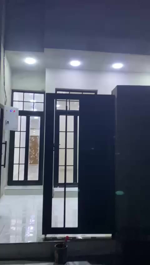 سلام عليكم عندي بيت البيع بل الكرغولية قرب جسر حديدخضر بين سدين كامل مساحه ١٠٠ سند ٢٥ سعر ٧٢ وبي مجال يراسني خاص او وتساب *********** او رقم ***********
