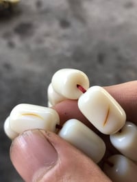 جمال الدومنه • لؤلؤي • مكرك