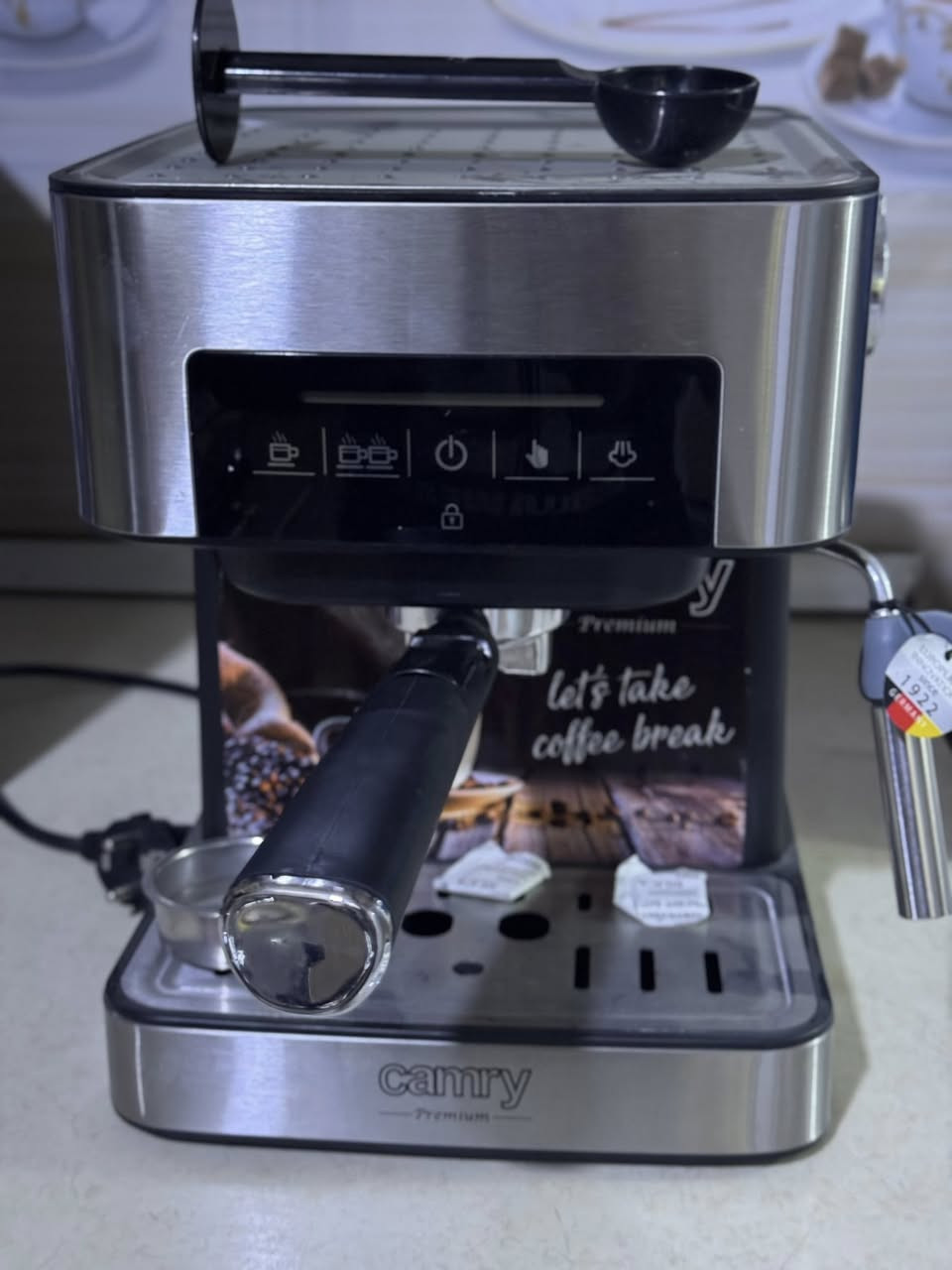 السلام عليكم اخوتي جهاز قهوه اسبرسو مركه معروف جديد كامل ملحقته متعداد الصفات بل تحضير ومبخر حليب سعر 75


**إذا كنت صاحب هذا الإعلان وتريد حذفه لأي سبب، رجاءا أرسل رسالة إلى الدعم الفني**