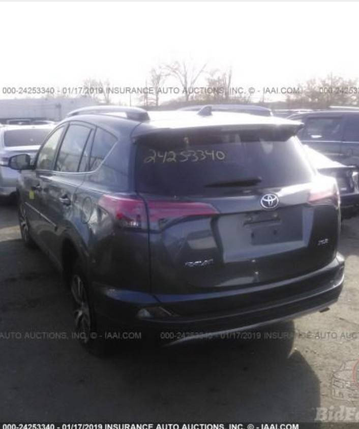 للبيع راف 4 موديل 2017 ياباني وارد امريكي..ماشية 71 الف ميل..لون نفطي..السعر 165..
***********
