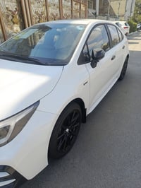 كورلا بلاك ادشن S 2025 زيروووو مرقم بغداد لوحة وسنوية  فتحة داخل جلد ك...