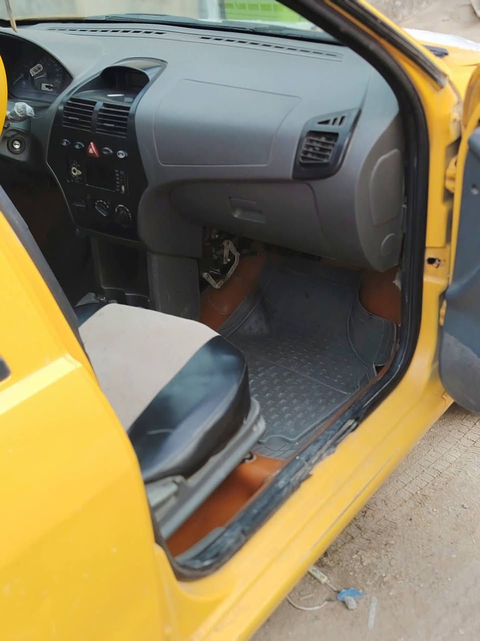 سياره 2015 طيبه تخنتايه رقم انجليزي سياره باسمي هذا رقمي اتصل   الواتساب *********** سياره باسمي بغداد المكان اتصل علي بخير وتدلل
