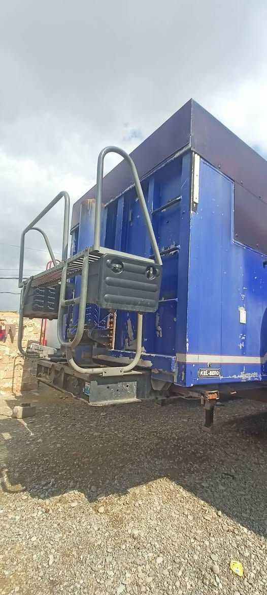 حاويه للبيع منفيس جديد بالمنفيس اربع محاور عنوان كركوك شاصي حديد
مشتقله موسم وأحد فقط عنوان كركوك ***********///***********بي وتساب خط نهايته 28
