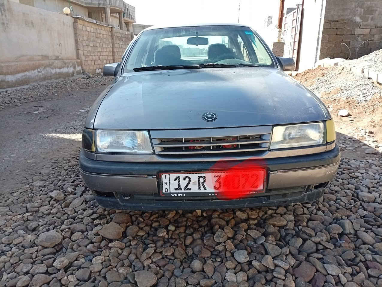 فكترا ١٩٩٢ رقم نينوى جديد بأسمي كابون موجود (محرك يصرف)  والكير شرط صبغ بس الدوائر السعر ٤٥$ ومجال قليل المكان ناحية ربيعة ***********
