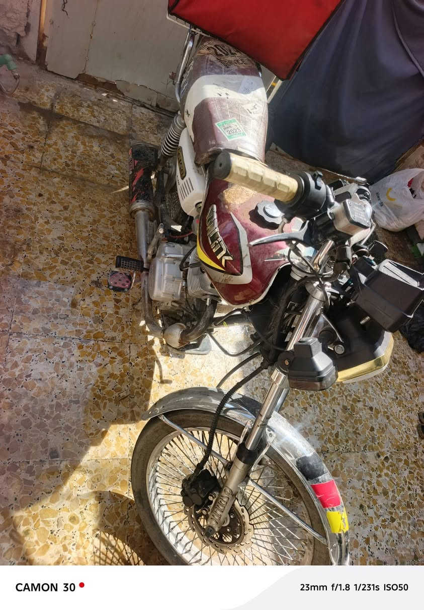 للبيع ب400
موديل 23 تايكر


**إذا كنت صاحب هذا الإعلان وتريد حذفه لأي سبب، رجاءا أرسل رسالة إلى الدعم الفني**