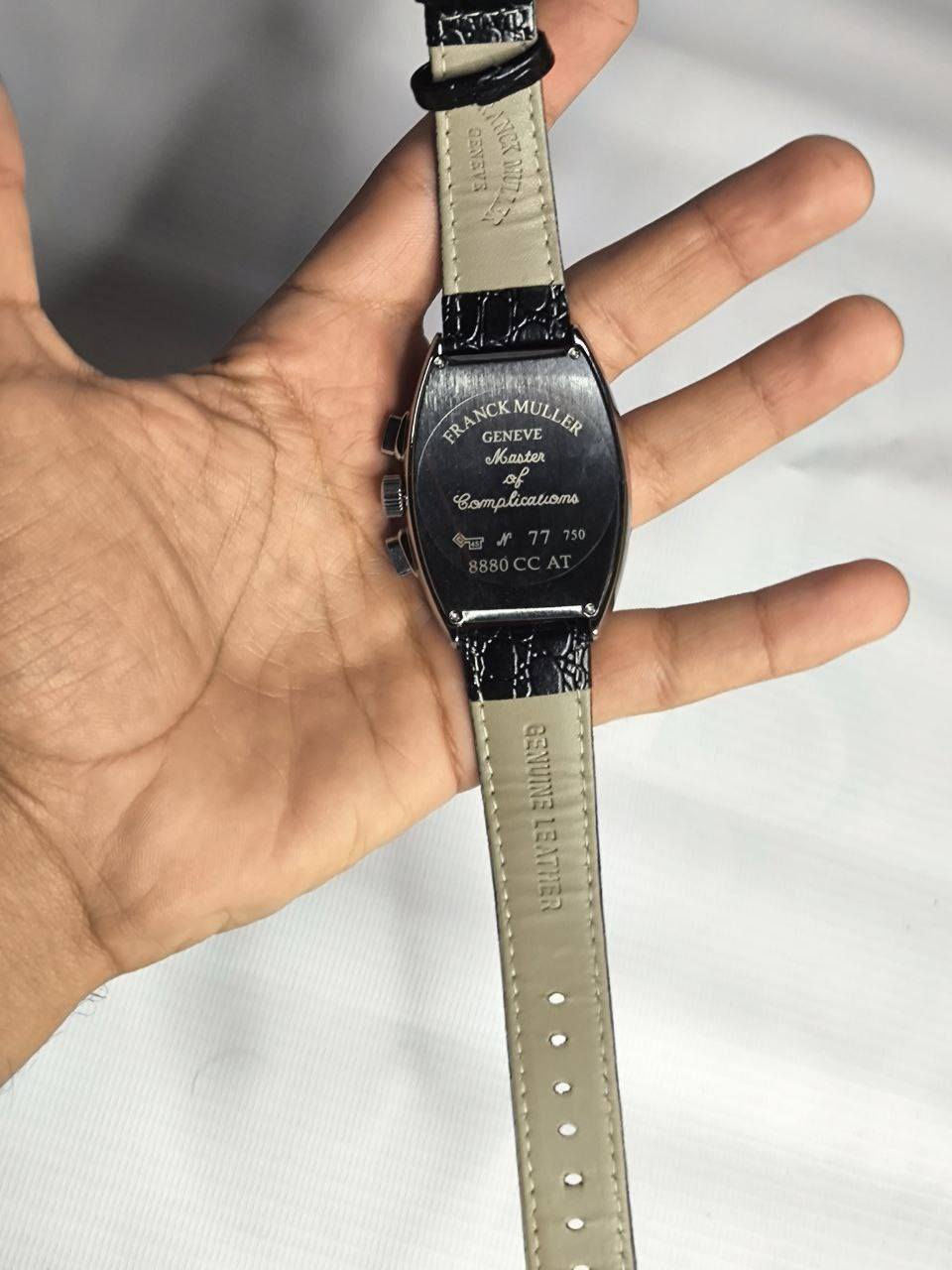 ساعة من ماركة فرانك مولر FRANCK MULLER
تحفة فنية 
مكينة  اوتماتيك قلب مفتوح كونكراف ( جميع السناتر شغالة )
ميناء مميزة مزودة بمنفذ تاريخ مع اميال لامينوس 
زجاج زفير ضد الخدش 
ضد الماء والغبار 
 سير جلد مميز 
مختمة بالكامل 

السعر :-  80  ع اول تم 
للحجز والاستفسار يرجى مراسلة الصفحه


**إذا كنت صاحب هذا الإعلان وتريد حذفه لأي سبب، رجاءا أرسل رسالة إلى الدعم الفني**