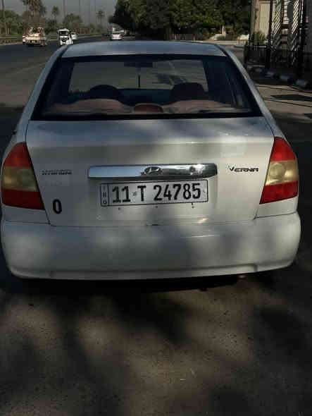 سلام عليكم فيرنه 2012 كير عادي 
تبريد ثلج 
مكفوله من الضربه فقط بيها ٣ قطع صبغ بدون دواخل 
مكينه بيها بخار  
الباقي مكفول 
مكاني بغداد الشعب 
السعر 68 وبيها مجال بسييط 
***********
