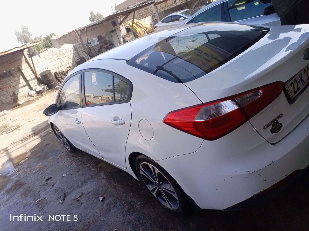 سلام عليكم
سيراتوا شكل ال14.  2013 بيها باردات وصبغ جاملغ امام ايسر بي طخه اتصلحت على گدها وبقيه ملاون ابيع قطعه 
رقم انگليزي راعيها بلنجف وبيها وكاله بسمي ماشيه 189الف حقيقي مكانها كوفه ، ابيعك سونار وين ميعجبك گير مكينه كفاله من الفتح والصوت والبخار 
*********** السعر 117وبيها مجال
