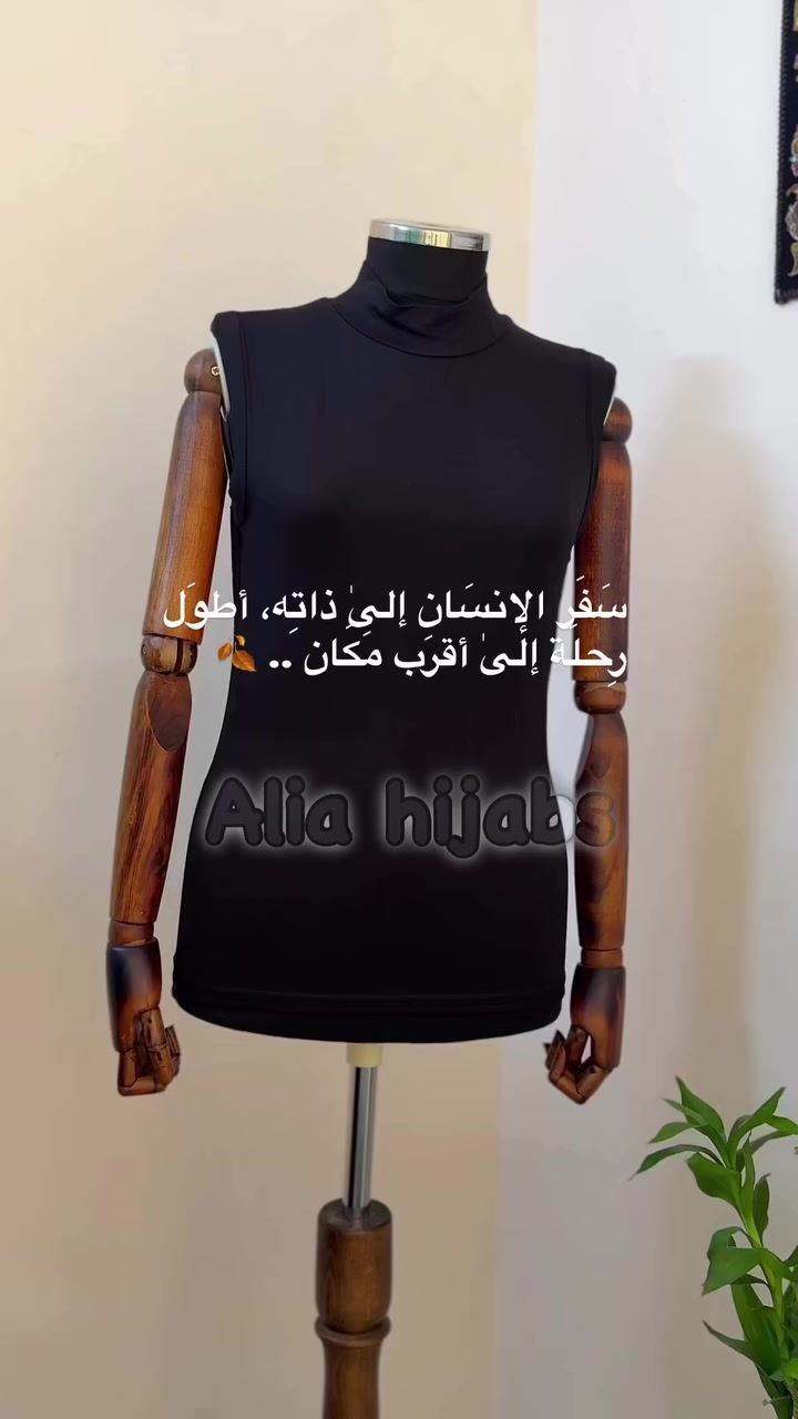 أجمل.. حكاية ستر. ✨🤍 النقشة ملكية والقياس (140) من الحرير المغربي ليمنحچ الراحة والستر اللي يلوگ بمقامچ.
خمس ألوان زاهية، كل لون يضيف لروحچ نكهة خاصة من الجمال والوقار.  #حجاب #اكسبلور #fyp #explorepage✨ #اكسبلورر


**إذا كنت صاحب هذا الإعلان وتريد حذفه لأي سبب، رجاءا أرسل رسالة إلى الدعم الفني**