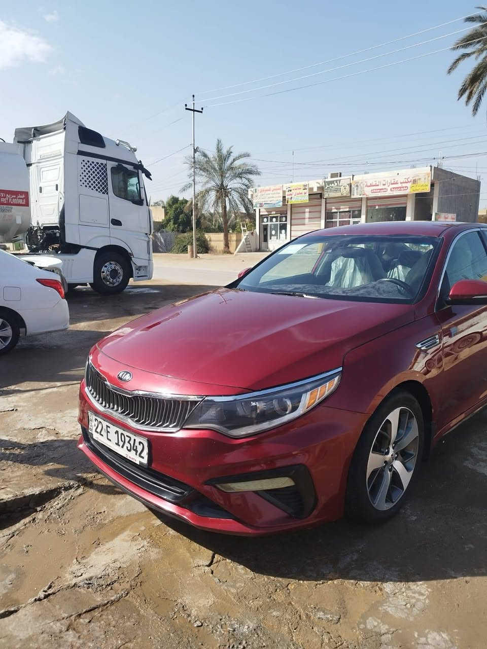 سلام عليكم اوبتيما مودل2019    رقم اربيل جديد هسه جديده تريد تحول او وكاله حادثه فقط بنيد بدون دواخل مكفوله من شخط ماشيه 77  سياره فول عده فتحه Ss.   مكانه حله *********** وتساب بيه سعره 142  بيه مجال قليل
