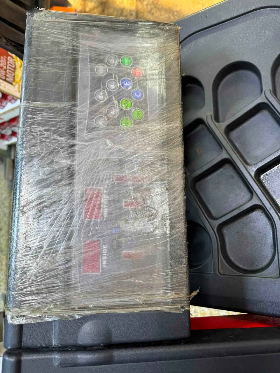السلام وعليكم جهاز بلنص الكروني استعمال قليل جدا جدا وجهاز هواء نيتروجين استعمال قلييل للبيع
السعر 1-البلنص (700)
2-النيتروجين (600)
المكان بغداد السيديه
ويوجد ايضا كمبريسر سعه (250) لتر وخالعه
رقم الهاتف (***********)
