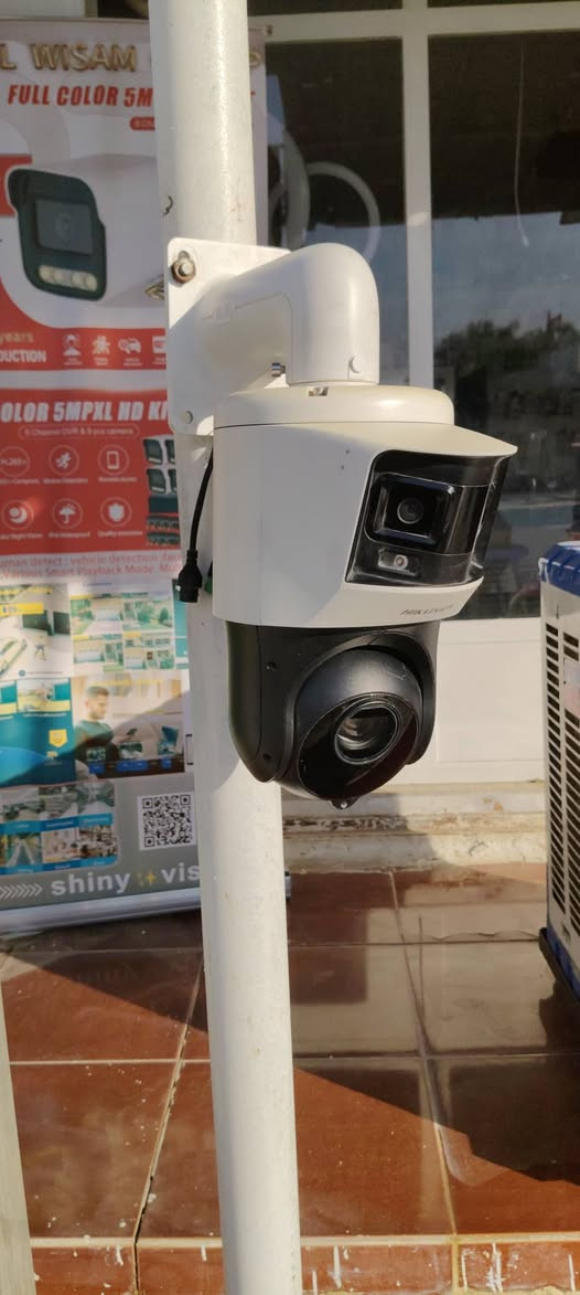 كاميراة btz _ip من شركة هيك ڤيجن بدقة 4mpx
*تحتوي على ثلاث كاميرات مراقبة بتفاصيل دقيقة 
* كامرتين مدمجة زاوية تصوير 180 درجة
*تحتوي على كاميراة متحركة 360 درجة مع زوم 25x
.
.متوفرة لدى مكتب الأمير لكاميرات المراقبة و الهواتف 
العنوان : الوجيهية خلف ثانوية الهادي مقابل المفوضية 
هاتف : ***********

