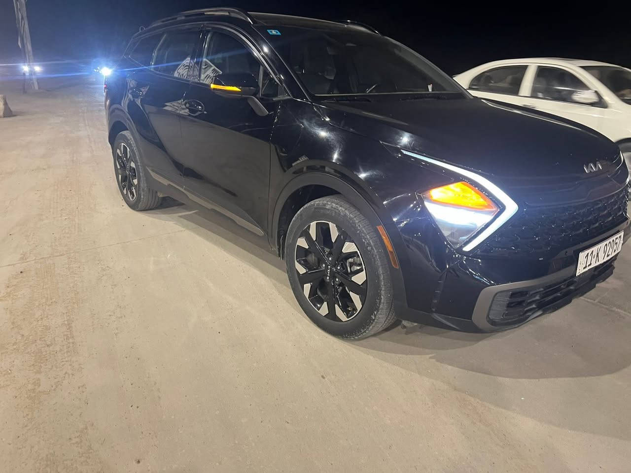 سلام عليكم من رخصت الادمن المحترم 
سبورتج مديل ٢٣ امريكي برستيج فول 
صور الحادث موجوده سياره جاهزه من كلشي 
تحويل مباشر مكان سياره بغداد شعب 
للبيع فقط السعر ٢٠٥  
***********
