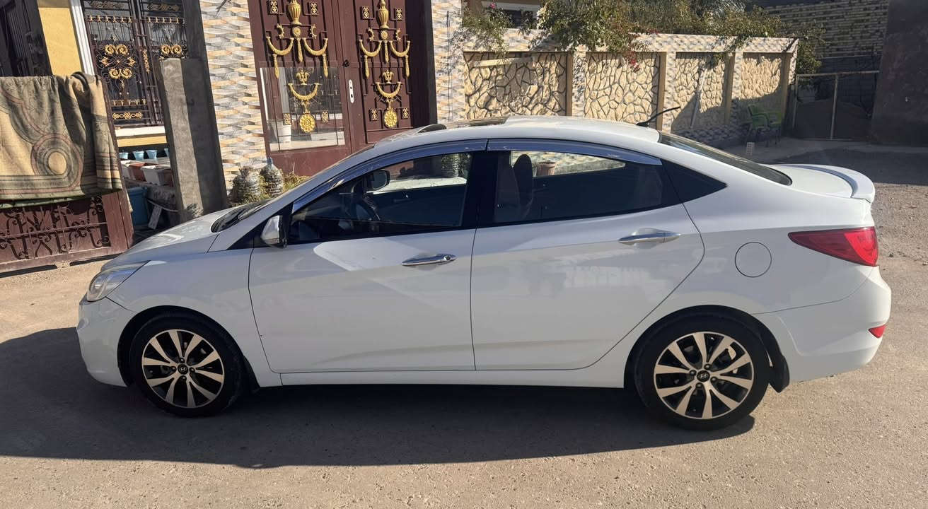 السلام عليكم اكسنت (2016)
اكسنت (2016) خليجيه 
السياره (فقط بنيد)
كير+محرك+ تدفئه تبريد-مكفولات 
فتحة سقف
5 ويل كب
السياره على ايدي ماشيه  (115)
السياره بأسمي رقم بغداد 
📌السعر (112) وبي مجال 
***********
