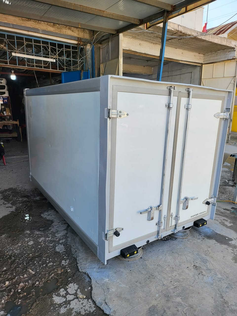 براد نثيه حلقتين للبيع عنوان بغداد حي الصناعي كسره وعطش ***********
