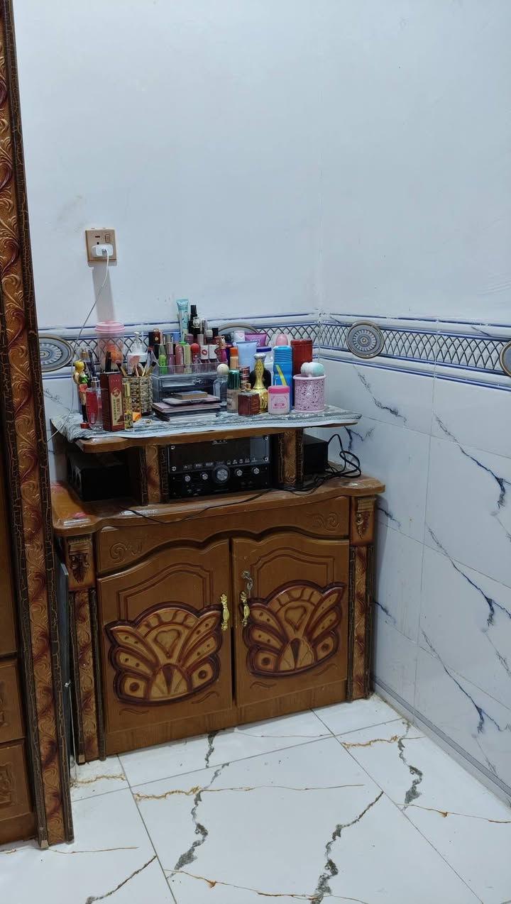 غرفه مستعمله نظيفه السعر 800 وبيه مجال العنوان قضاء سوق الشيوخ حي الشهداء


**إذا كنت صاحب هذا الإعلان وتريد حذفه لأي سبب، رجاءا أرسل رسالة إلى الدعم الفني**