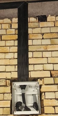 ابو حيدر الكهربائي  الحسينيه خدمات مصقط شغل مميز واسعار مناسبه هاتف 07...