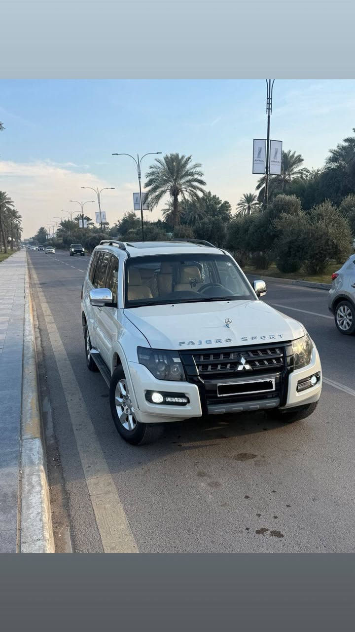 السلام عليكم اخوان عندي باجيرو 2018
::كويتي وكاله عبد اللطيف 
::ويل كب حجم 17
::سلايد
::لون صدفي & كشنات مخمل
:: بجم سموك مبدله
::موديل 2018
::شاشه &كاميرا خلفيه
::مري شفط &ترحيب
::محرك 3500 & فور ويل 
::شاشه عطلات &تحكم ستيرن كروس سرعه
السياره مال بيت ونضيفه وبلا اي نقص بدون صبغ  فقط دعاميه اماميه بدون حادث فقط اصبعين بارد جاملغ خلفي
السعر20500$وبيه مجال بسيط 
للاستفسار الاتصال على الرقم 
***********
