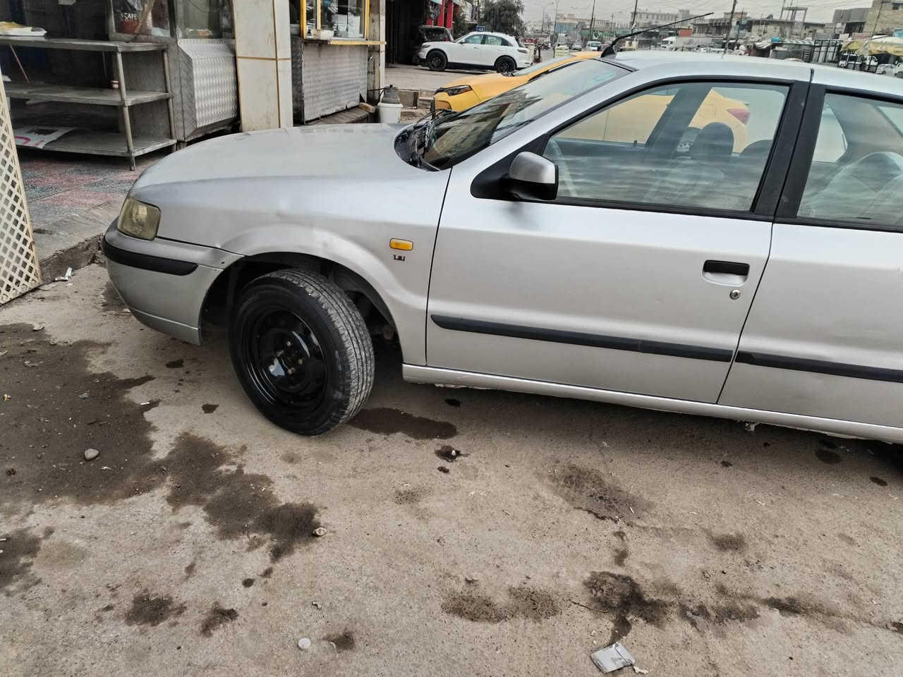 سلام عليكم سمند مديل ١٢ سعر ٥٢ مكان بغداد شهداء العبيدي رقم ***********
