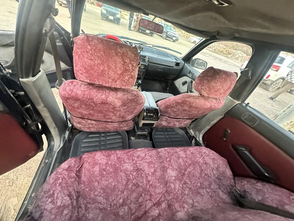 السلام عليكم سيارة مسيبوشي لانسر موديل 90رقم انگليزي سنوية ل30 جديدة بسمي تحويل ثاني يوم سيارة جاهزة مجهزة مال بيت سعرها 25 /  ‭‬ ‬ ‭***********‬
