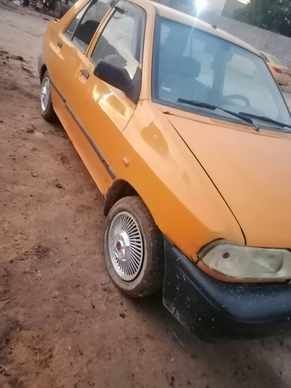 سلام عليكم من رخص الإدمان مدير الكروب المحترم سايبه رقم بابل موديل 2015مصفره هيه وخرامات راعي موجود يحول كير ومكينه خير من الله سعر 25وبيه مجال لاستفسار تصل *********** مكاني كربلاء قرب سيد سماعيل
