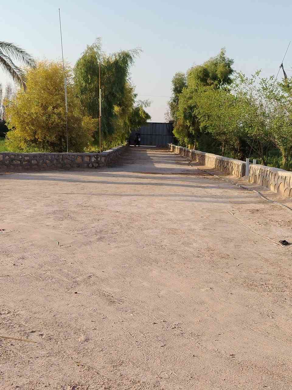 من رخصت الادمن
السلام عليكم للبيع مزرعه دونمين عقد 35 مشموله بقرار 320 طريق كربلاء نجف عمود 238 طريق ياعلي قرب مستشفى الامل تبعد عن الشارع العام 500متر المزرعه عبار على شارعين شارع 20 م وشارع 10م ماء وكهرباء مدارس مستوصف تحتوي على دار مساحه 350 متر 4 غرف نوم /صاله كبيره /مطبخ /استقبال 10 *4 /صحيات داخليه /صحيات خارجيه/تحتوي على بير ماء /نخل عدد22 مثمر ألوان ممتازه /أشجار رمان مثمر / مكان لتربيه الحلال /مولده خاصه/مولده شارع / تصلح حسينيه
السعر 195مليون مع المجال للاستفسار أكثر *********** عير متواجد على الفيس
