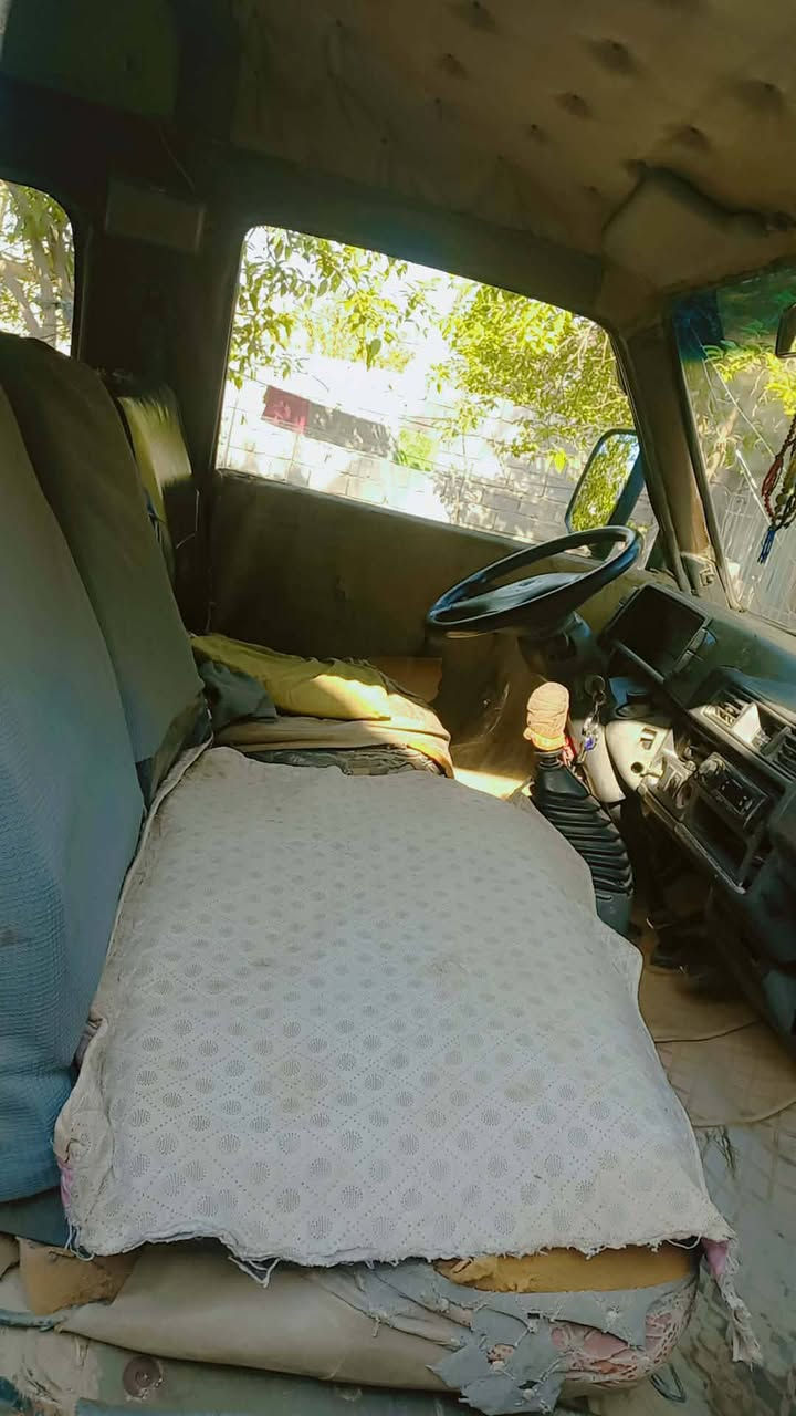 اسيا للبيع موديل 1994سيارة جاهزه مكفوله كير محرك واكسل حداديه تخم تاير وكاله عامه بأسمي تريد مداور تريد وكاله رقم بغداد مكان حله بابل السعر 35ورقه وبيه مجال  للاتصال ***********
