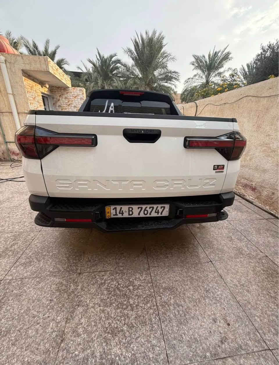 هونداي سانتا كروز مديل 2024
مكينة 2.5 
فتحة سقف 
فورويل 
والباقي معروف 
***********

