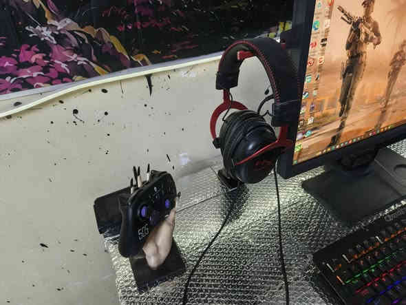 السلام عليكم
حاسبه كامله مع كامل ملحقات للبيع
CPU R5600X
asrock b550 steel legend
RAM 32 GIG 3200.3600
M2 1TB
RX 6700XT msi gaming x 12 GIG
power supply gigabyte 700w murder
FAN CPU AMD RGB
Glass XPG Defender Mid-Tower ATX 6 FAN RGB
MONITOR benq 27 2K 144
keyboard mechanical
mouse rgb control software
mic professional RGB
headphone hyperx cloud 2
speaker USB
joystick 
مكاني بغداد الشرطه الرابعه
***********
