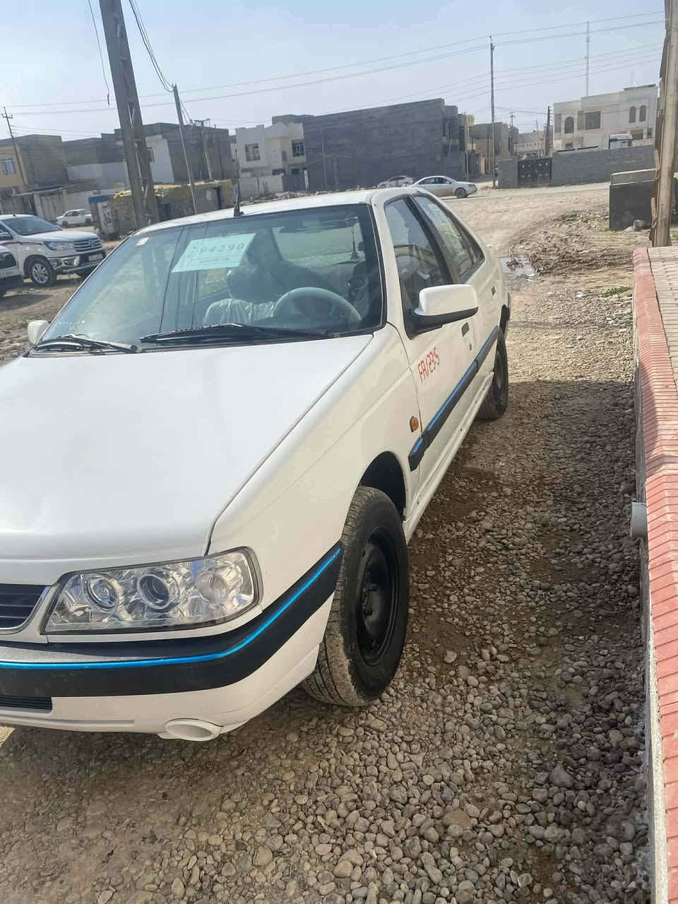 السلام عليكم... وما بعد السلام بيجو 405 موديل 2005 ماشيه 135 km حقيقي سياره مزاد وزارة الداخليه صاعده هزه قبل شهر ومخصصللهه رقم بغداد وباقي عل صرف سنويه ولوحات وهل ايام تكمل انشاء الله .. المحرك يبخر والبنيد طاير يعني لازم يتبدل فقط صدر زين تايرات جدد تبريد كامله غراضه بس مو شغال بور ستيرن مي باتري جديد خياس ماكووو بلاديه السياره الداخل مدوشم جديد ..... شعندك مراوس نزل او دز واتس واذا سايبه نضيفه بعد احسن ***********
