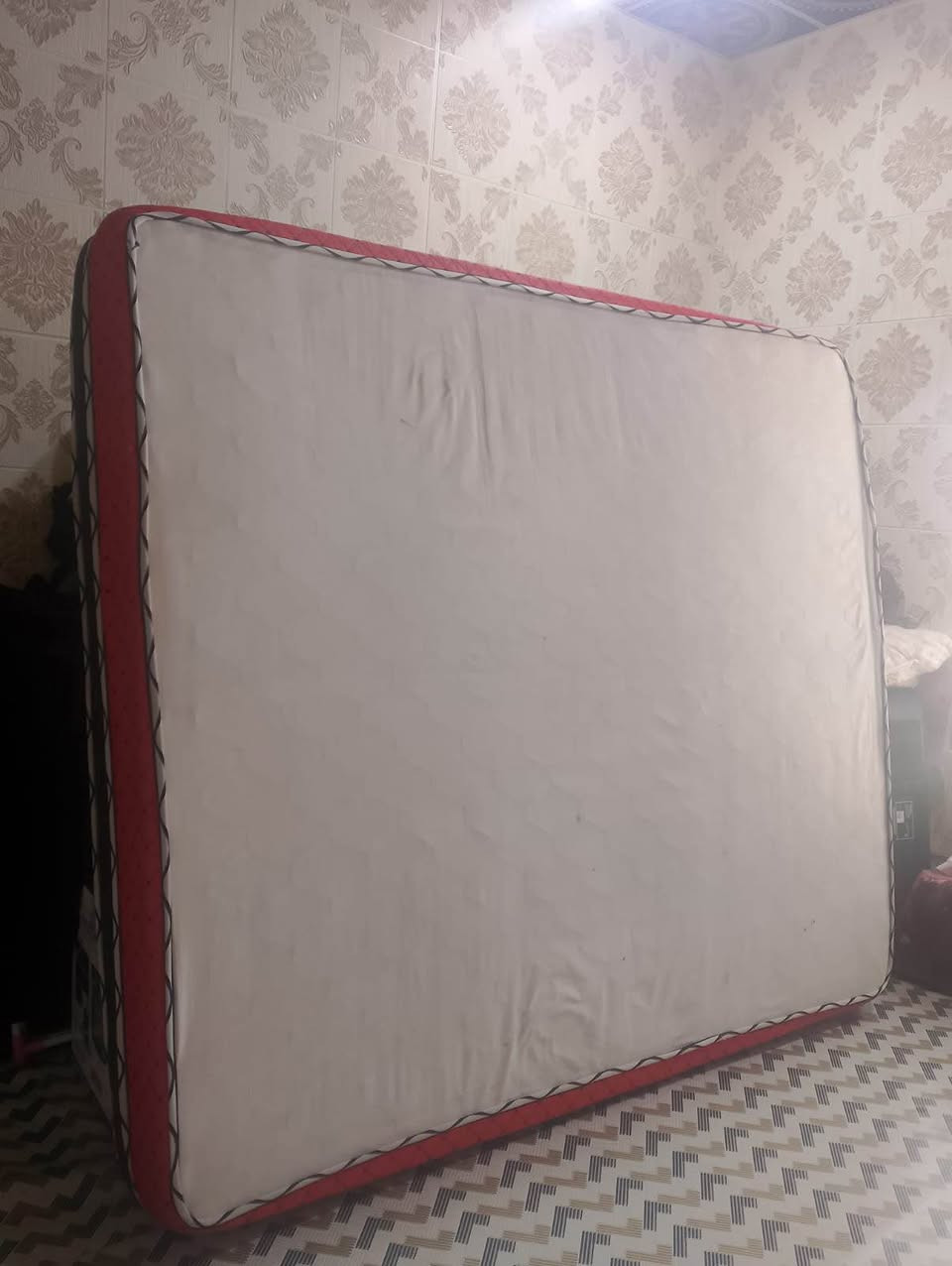 سلامً عليكم دوشك نوم للبيع مستخدم أبيعه ع هذا شكل تواصل *********** واتساب سعر 75 الف 
بيع مستعجل البصرة, العراق
