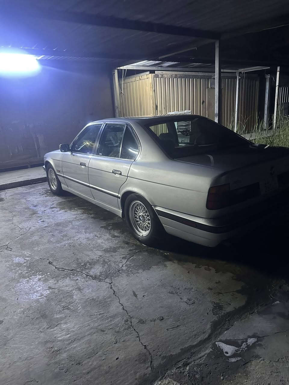 سلام عليكم اخواني أرجو منكم قراهء جميع الكتابه في عن مواصفات سياره مكان سياره بغداد بسمايه سياره حجم اصل 525 مكينه عدله موديل 92 سياره صبغ عام لجماليه كهربايات غرفه ابيض ملكي مري كهرباء تبريد ثلج 🧊 سياره مكفوله من لحادث بسمي تحويل مباشر السعر 78$ وبي مجال  رقم ***********
